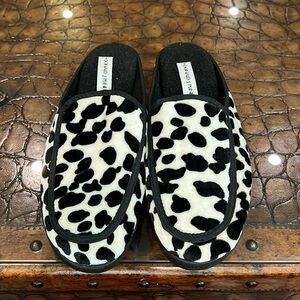 Donald J. Plainer Dalmation Velvet Relax-U slipper women’s